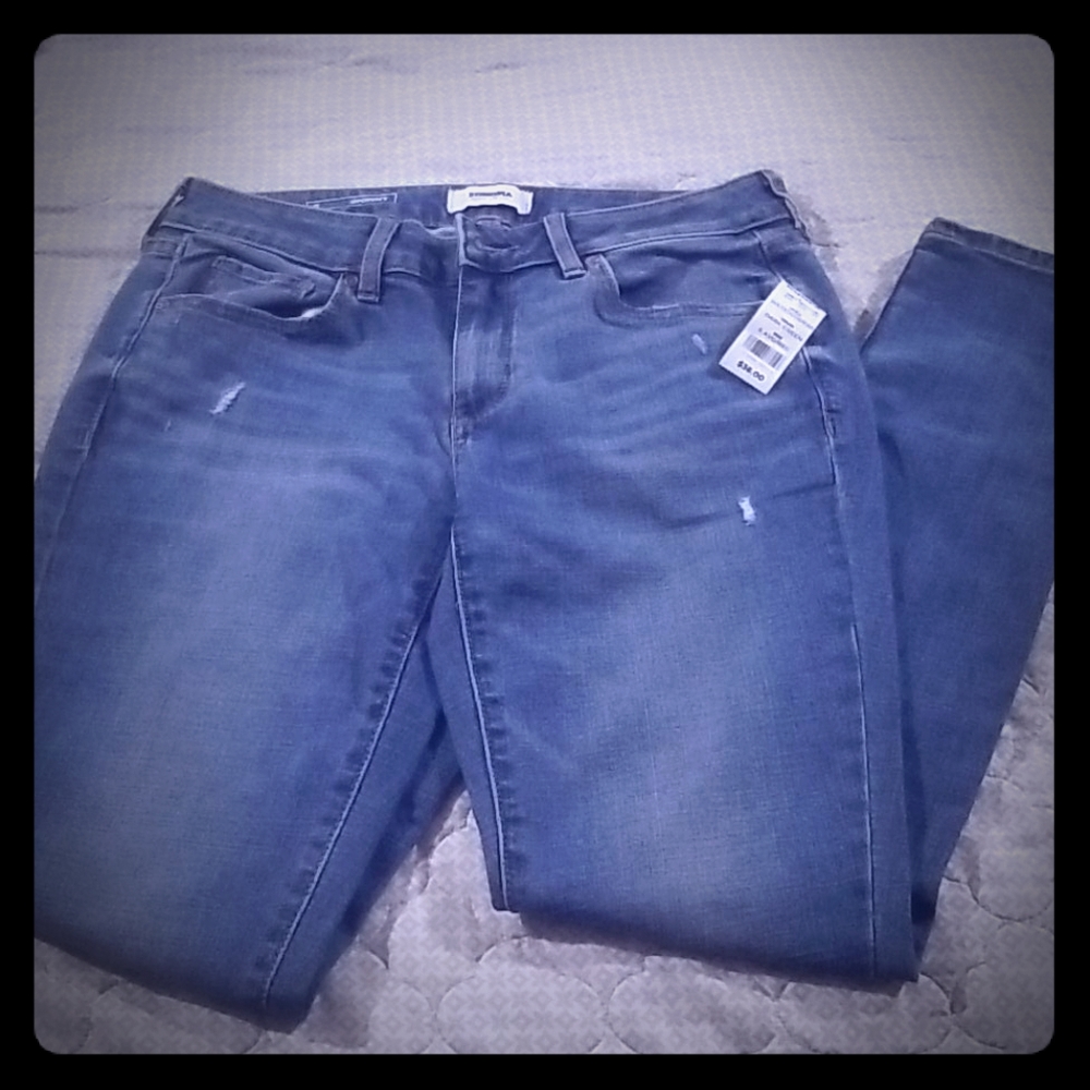 Sonoma brand skinny jeans